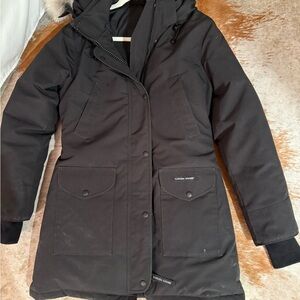 Canada Goose Women's Black jacket